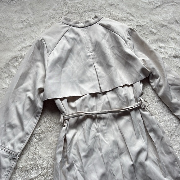 H&M Women’s Beige Trench Coat Long Belted Drape Front Jacket, Lightweight Layer - Picture 7 of 10
